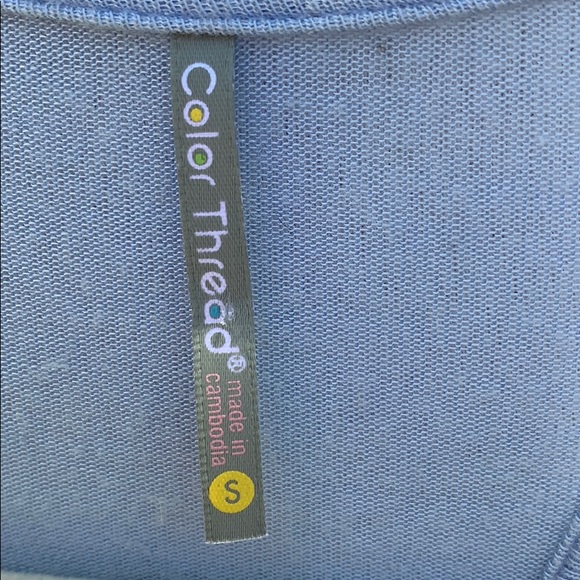 Women’s Color Thread Top Size Small - Picture 4 of 5